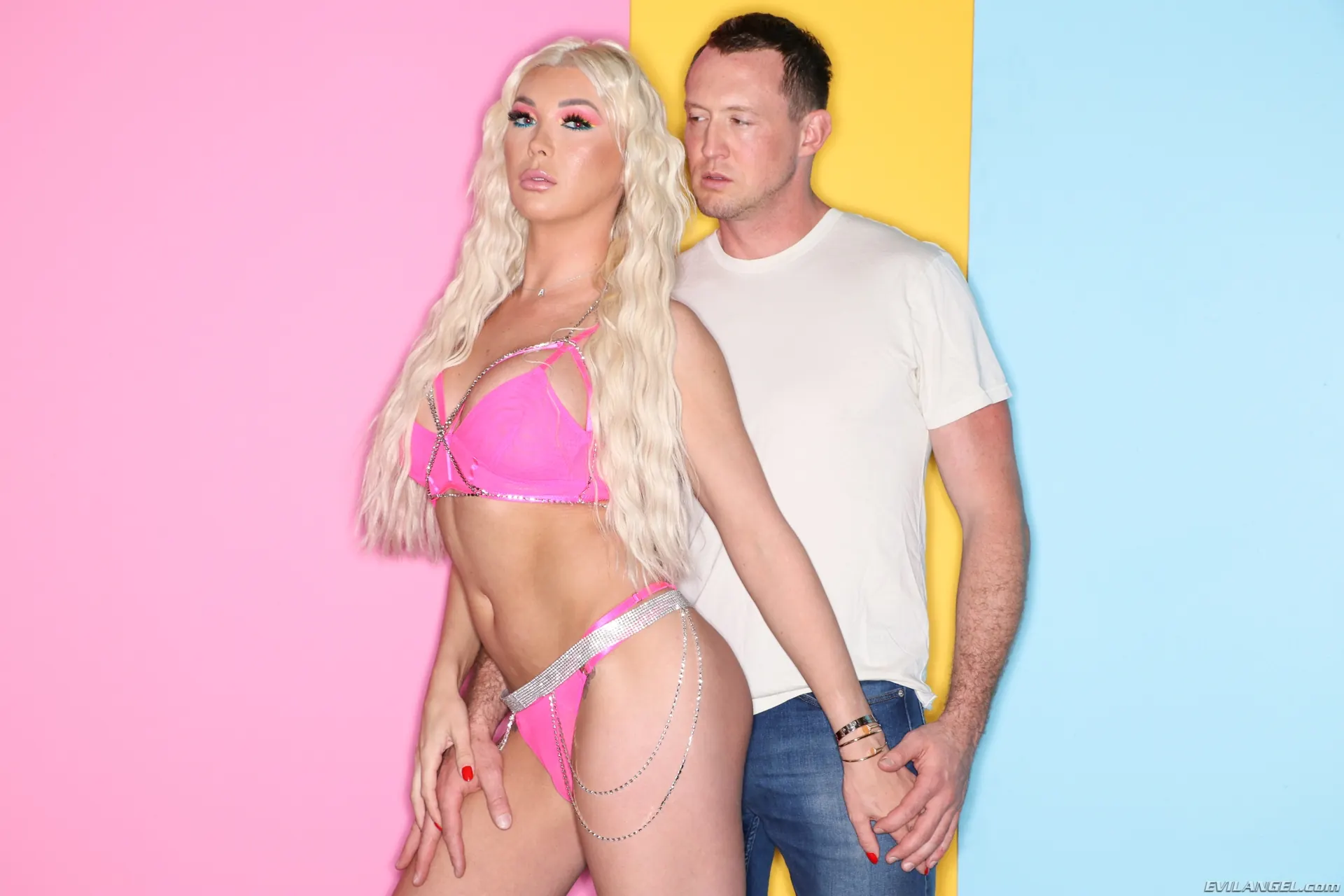 Evil Angel TS 'Take me to Paris' starring Pierce Paris (Photo 5)